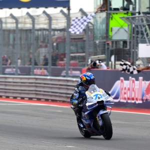 Márquez termine deuxième au GP des Amériques et prend la tête du championnat