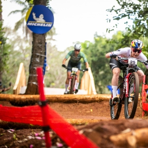 Richards ouvre la saison 2025 de la Coupe du monde de VTT avec une victoire en short-track au Brésil