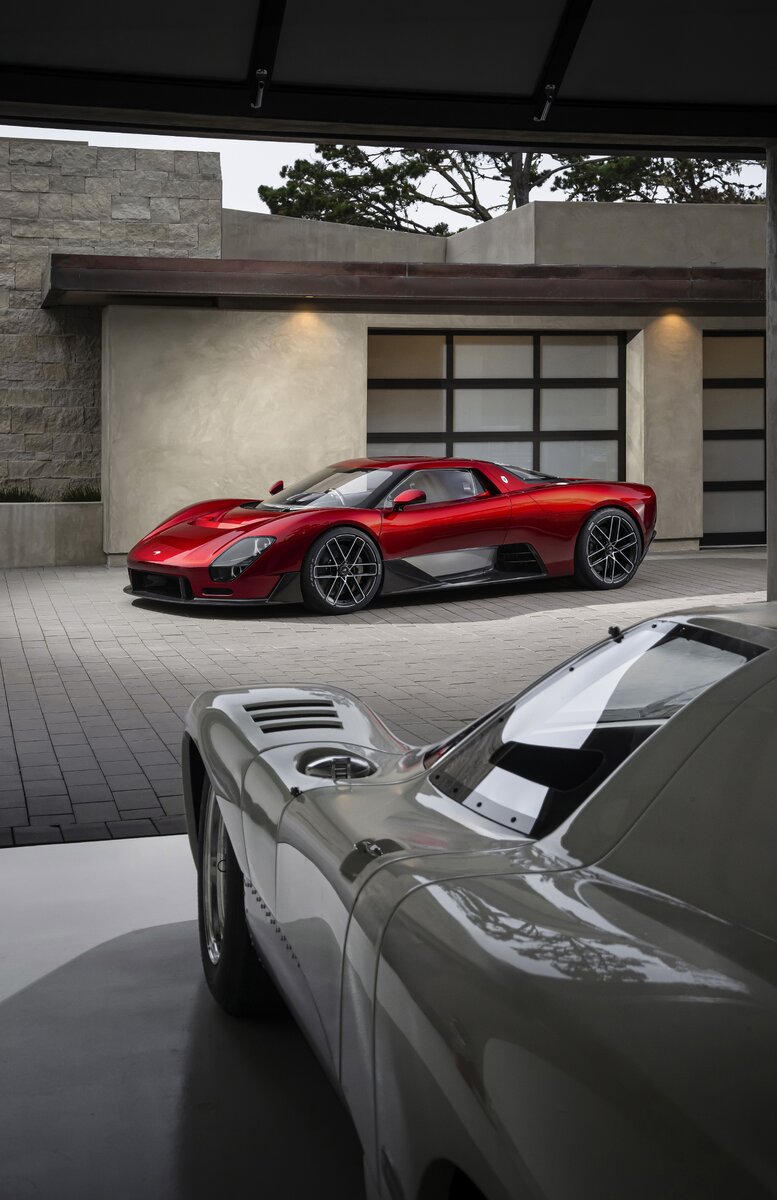 McLaren McL 6GT
